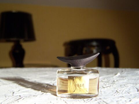 Miniature de parfum Jean-Marc Sinan bouchon noir 3 Plaisir (78)