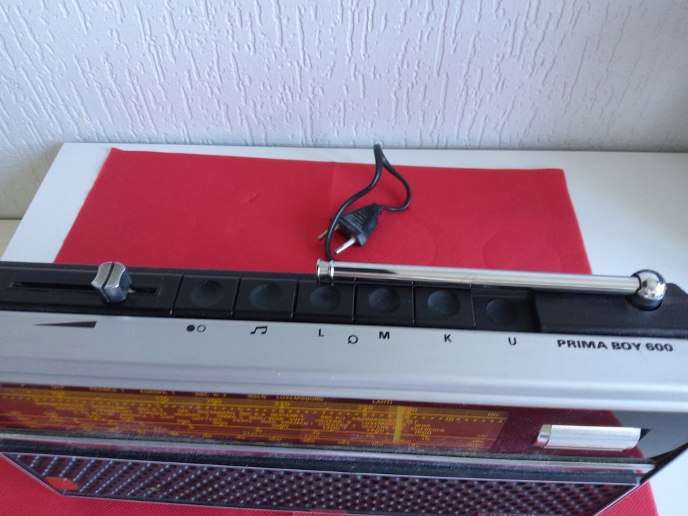 TRANSISTOR "GRUNDIG" Audio et hifi