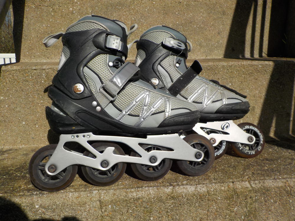 ROLLERS TAILLE 40 Sports