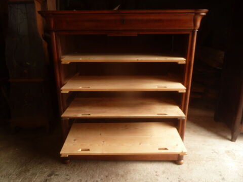 Buffet avec �tag�res coulissantes. 170 Maurs (15)