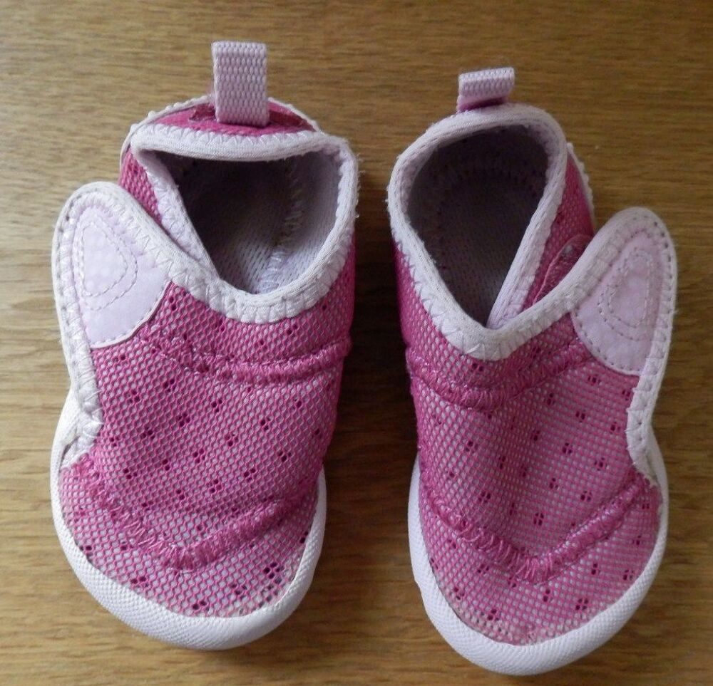 Chaussures b&eacute;b&eacute; T 16-17 (0-6 mois) - Rose : Tr&egrave;s bon &eacute;tat Chaussures