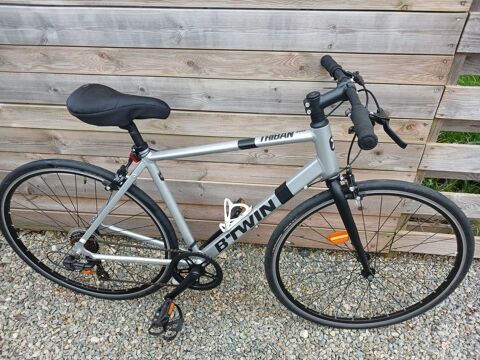 v�lo  BTWIN TRIBAN 100 130 Gouesnach (29)
