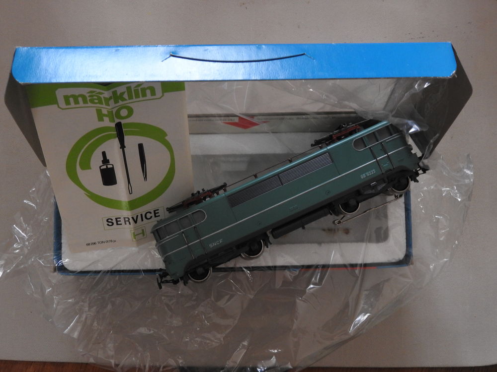Echelle HO - M&auml;rklin Loco &eacute;lectrique BB 9223 SNCF r&eacute;f. 3038 