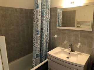  Appartement à louer 2 pièces 49 m²