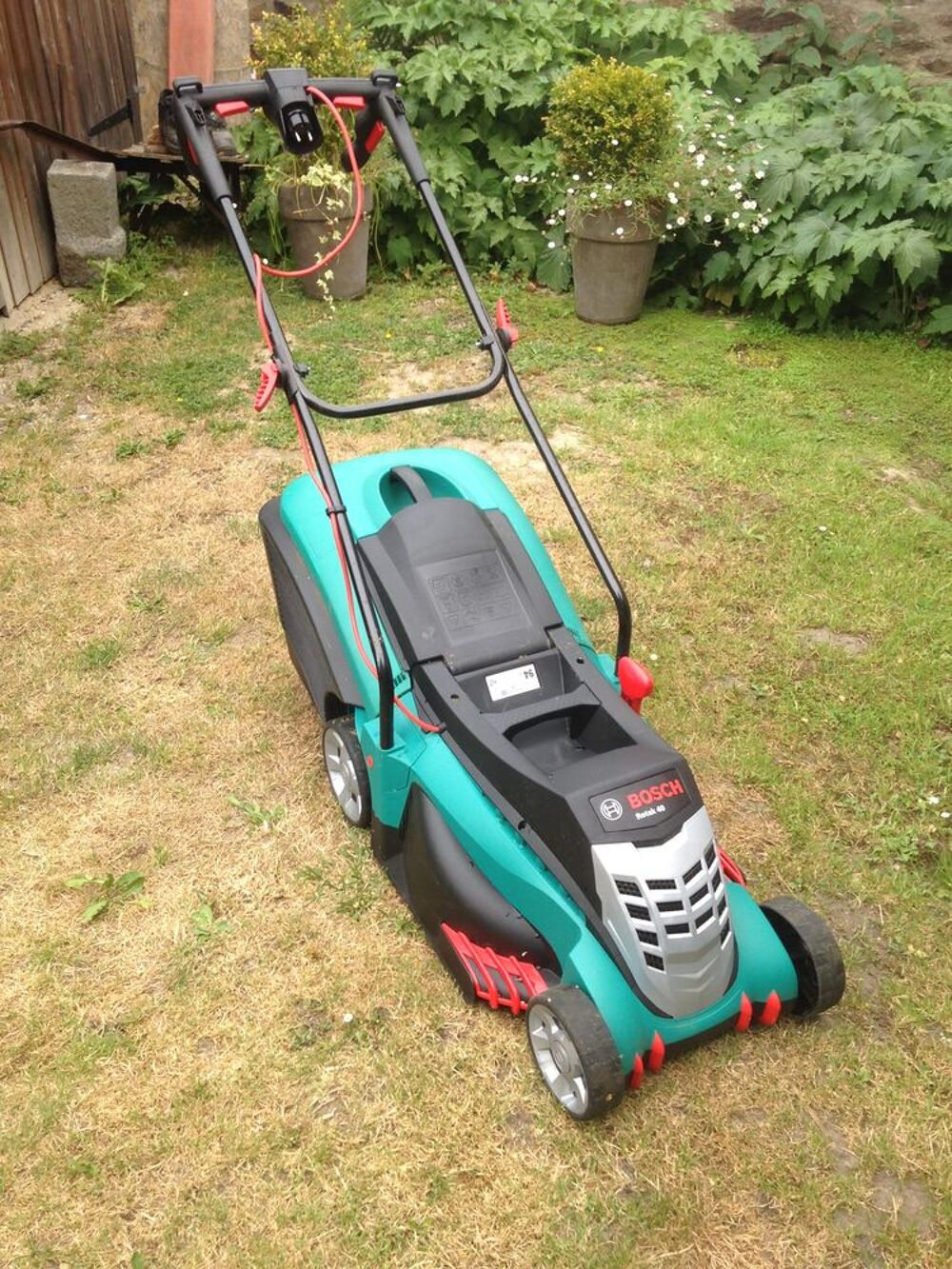 tondeuse &eacute;lectrique Jardin
