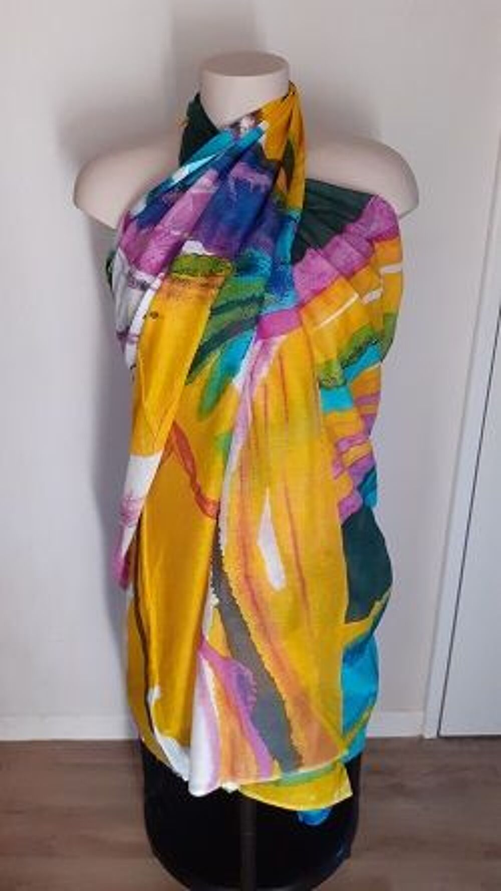 Maillot de bain multicolore et par&eacute;o Vêtements