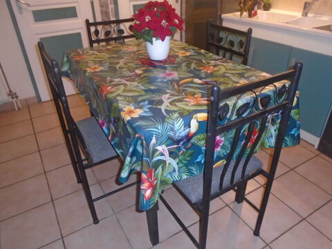 Table de cuisine verre 4 chaises 60 Crissey (71)