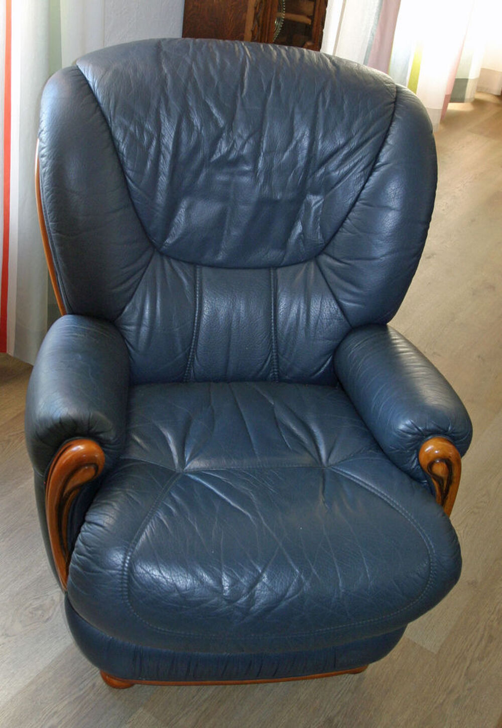 salon en cuir bleu marine Meubles