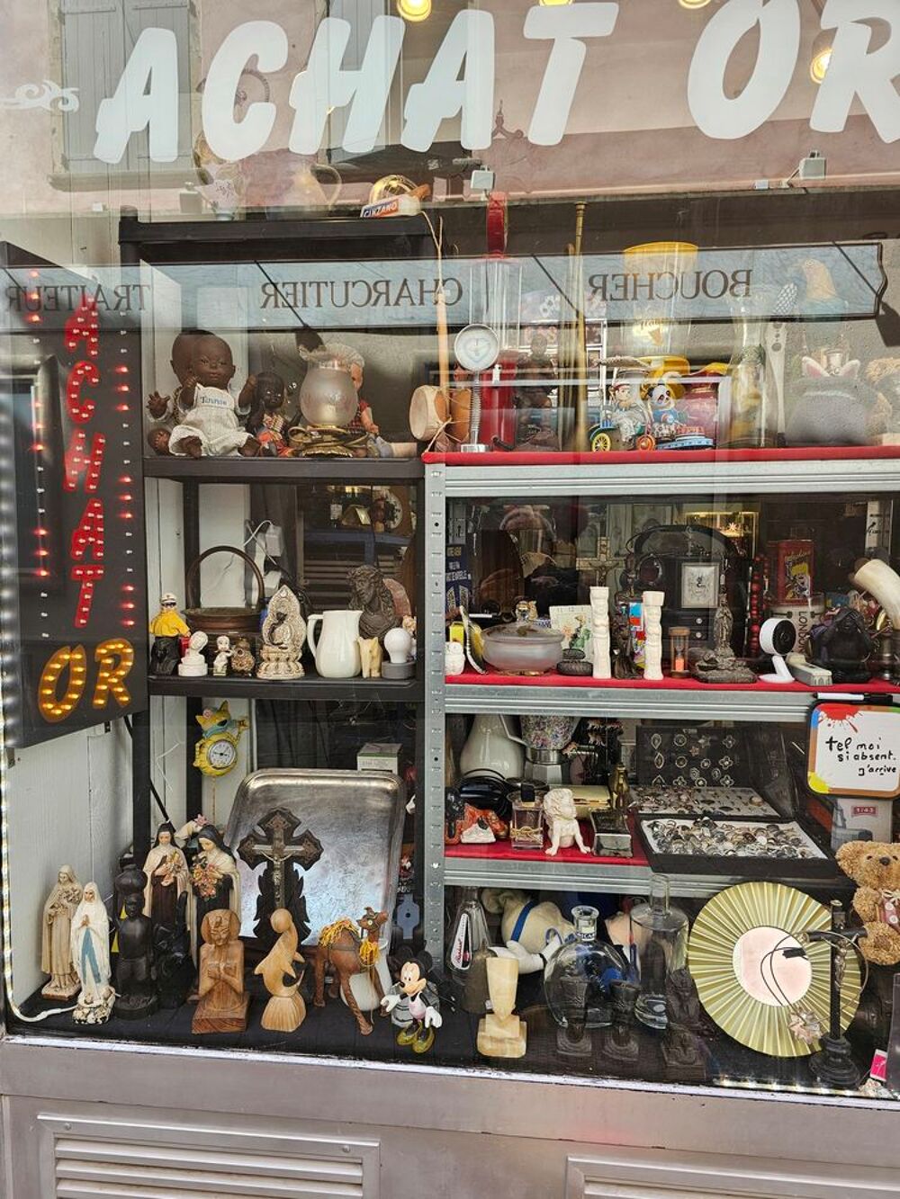 un magasin entier de brocantes, bagues, plaqu&eacute; Bijoux et montres