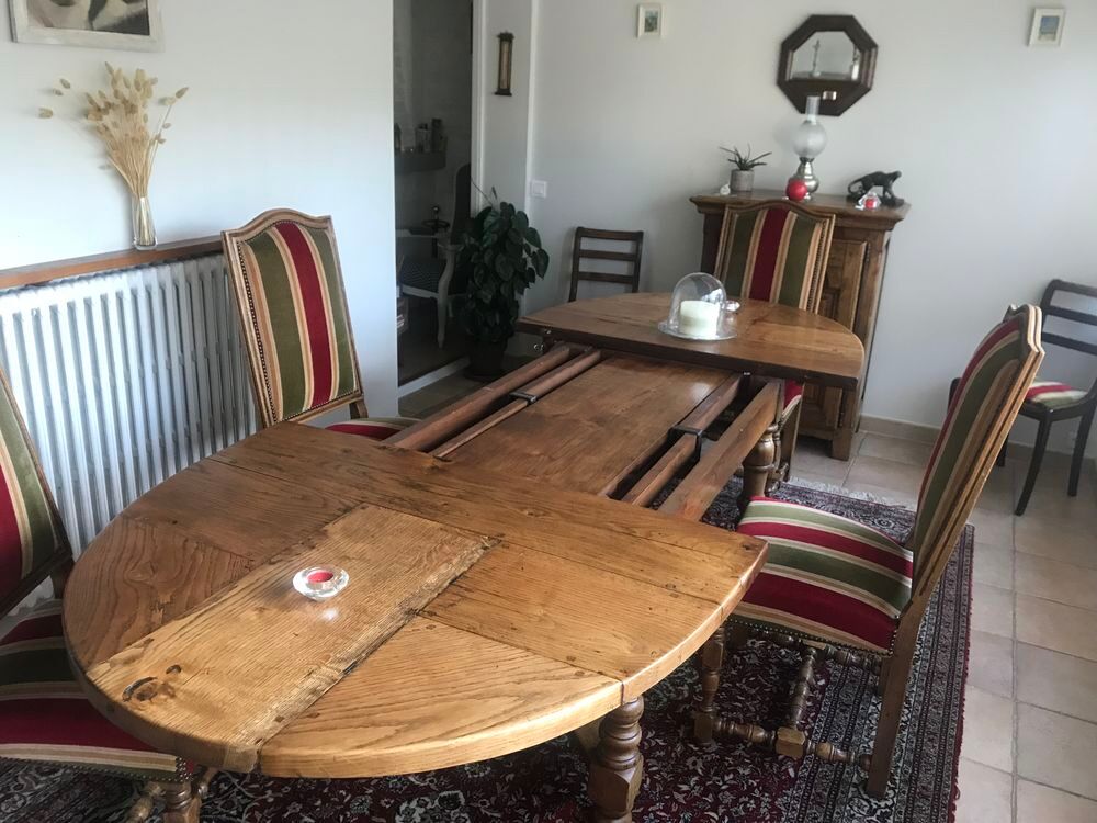 Salle &agrave; manger ch&ecirc;ne Meubles