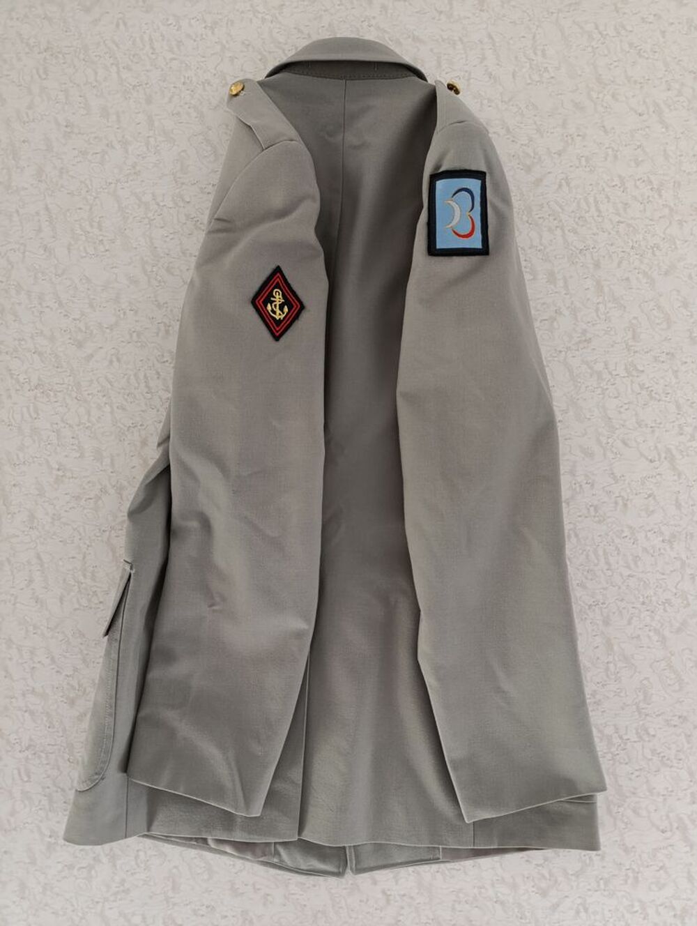 Uniforme Militaire ( Arm&eacute;e Francaise ) &eacute;tat neuf,tr&eacute;s propre Vêtements