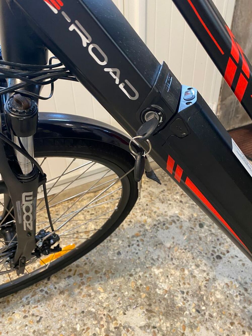 v&eacute;lo &eacute;lectrique femme V�los