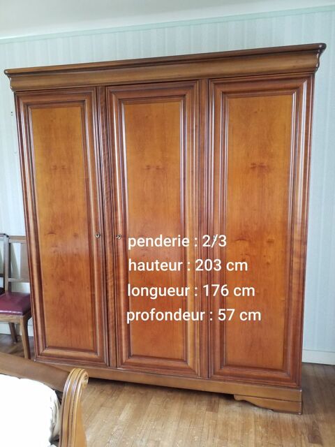 Armoire merisier style Louis Philippe 399 Nantes (44)