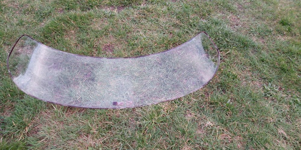 Lunette Arri&egrave;re Simca Aronde 