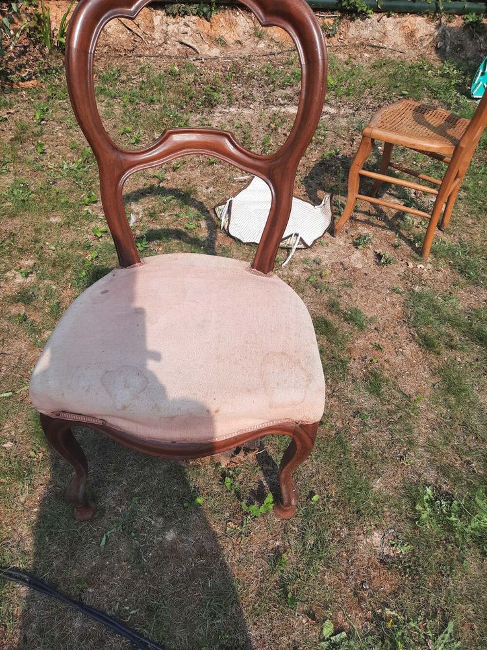 chaise &agrave; repaillee Meubles