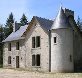  Propriété/château à vendre 15 + pièces 150000 m²