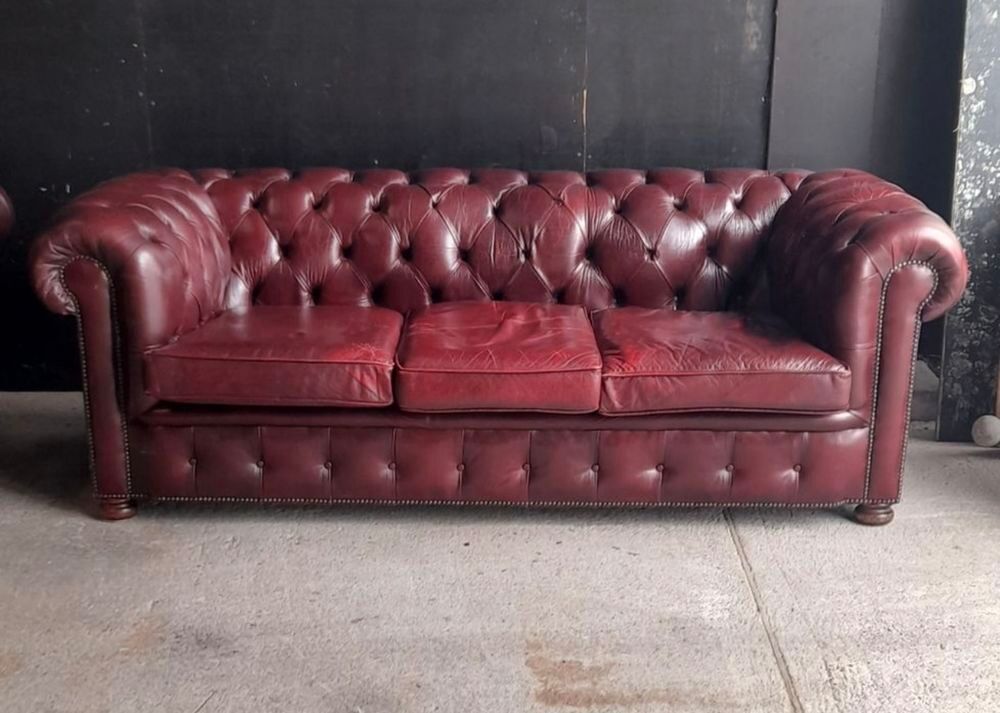 Canap&eacute; chesterfield Meubles