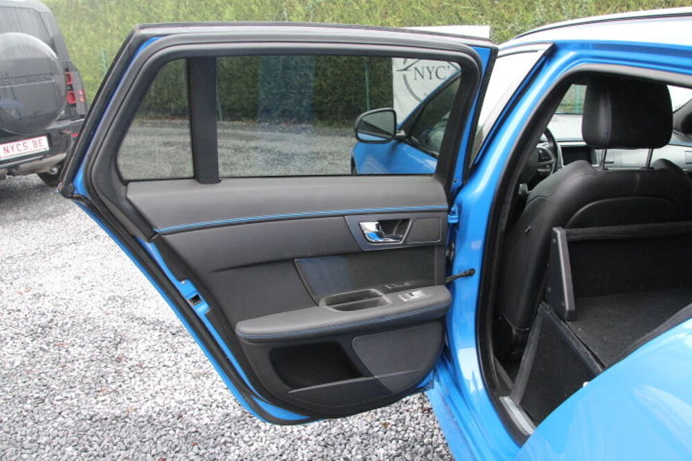 XF Sportbrake V8 5.0 - 550 Suraliment&eacute; R-S A 2014 occasion 59310 Auchy-lez-Orchies