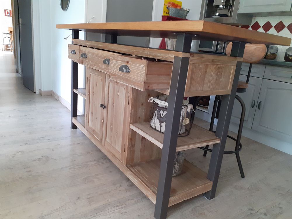 Tr&egrave;s beau Meuble snacking Meubles