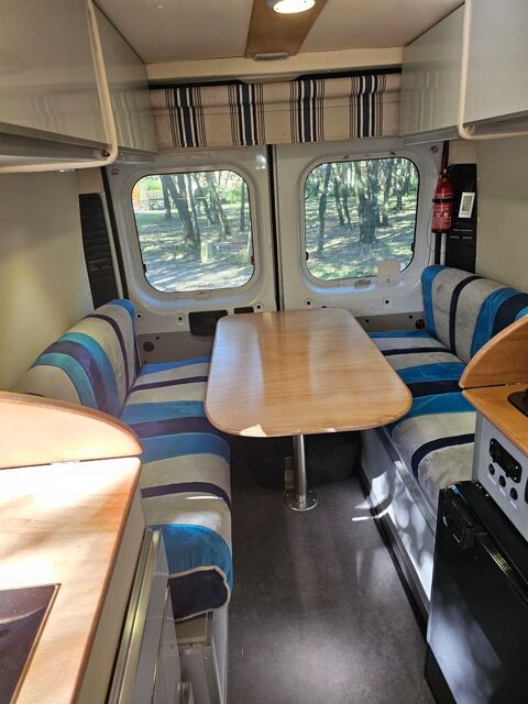 Van am&eacute;nag&eacute; Van am&eacute;nag&eacute; 2021 occasion Uz&egrave;s 30700