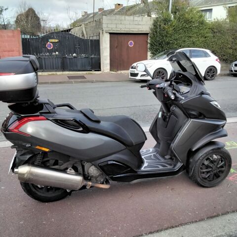 Scooter PEUGEOT 2017 occasion Tourcoing 59200