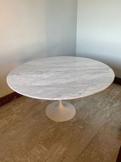 Mobilier de Salle � Manger Table Tulipe Eero Saarinen 2000 Layrac (47)