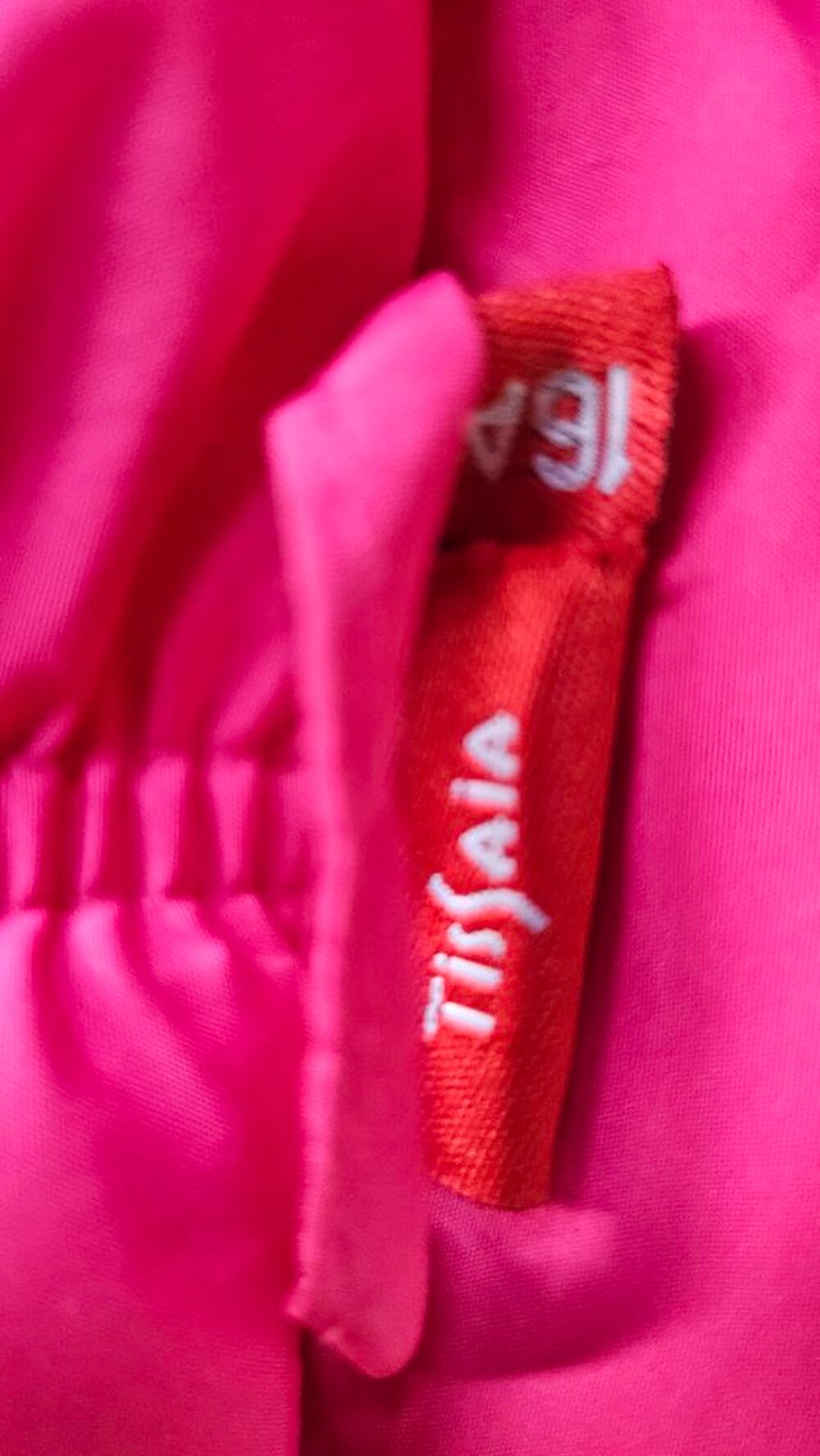 Doudoune tr&egrave;s chaude et confortable. Peu port&eacute;e. Taille XS Vêtements