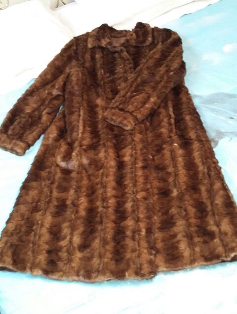 Manteau de vison. 600 Clermont-Ferrand (63)