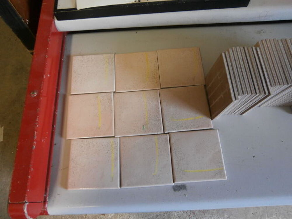 Lot carrelage rose p&acirc;le mouchet&eacute; 10x10cm 46 carreaux Décoration