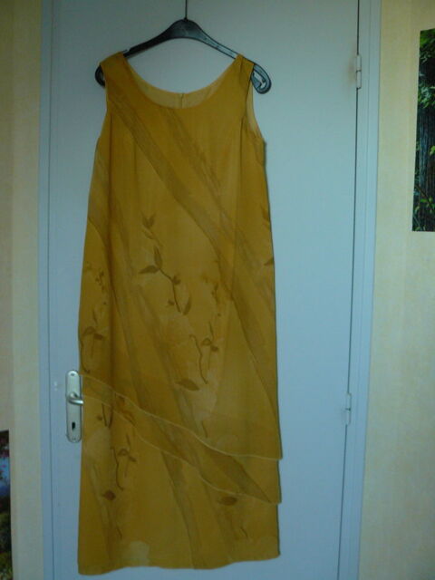 1 robe de soirée jaune   bibi  Saint-Sornin (03)