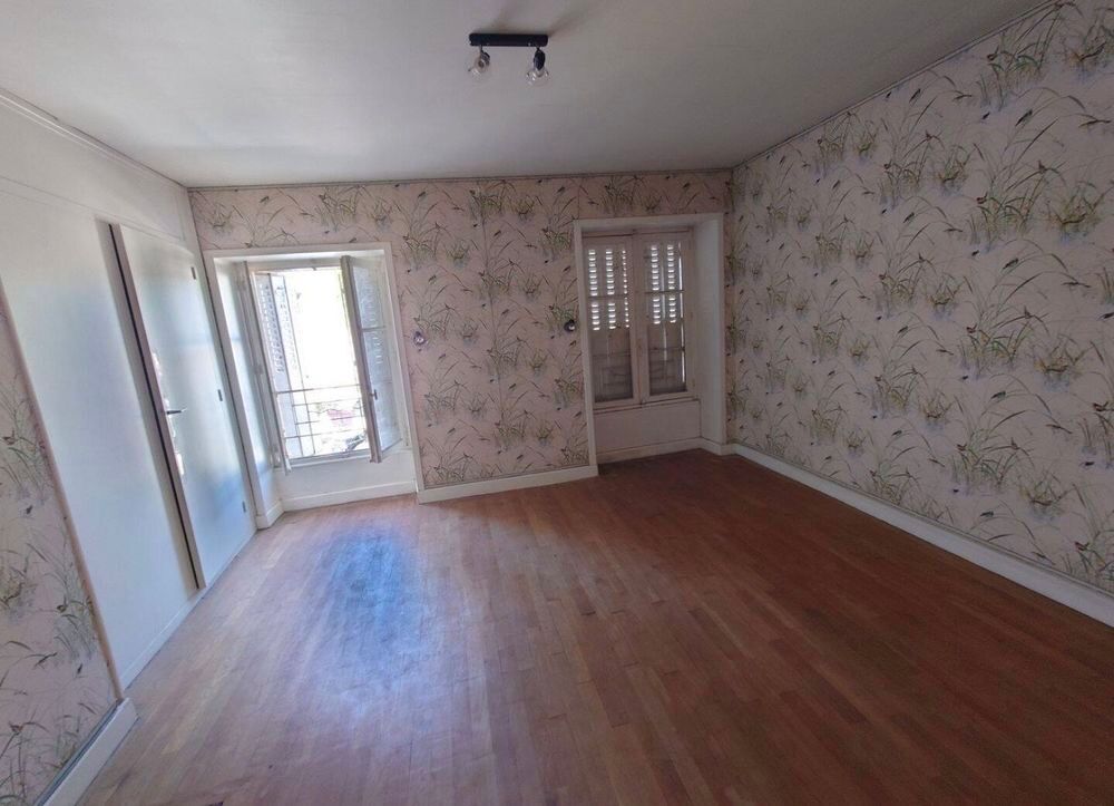 Vente Immeuble IMMEUBLE AVEC LOCAL COMMERCIAL ET APPARTEMENT T3 Allassac