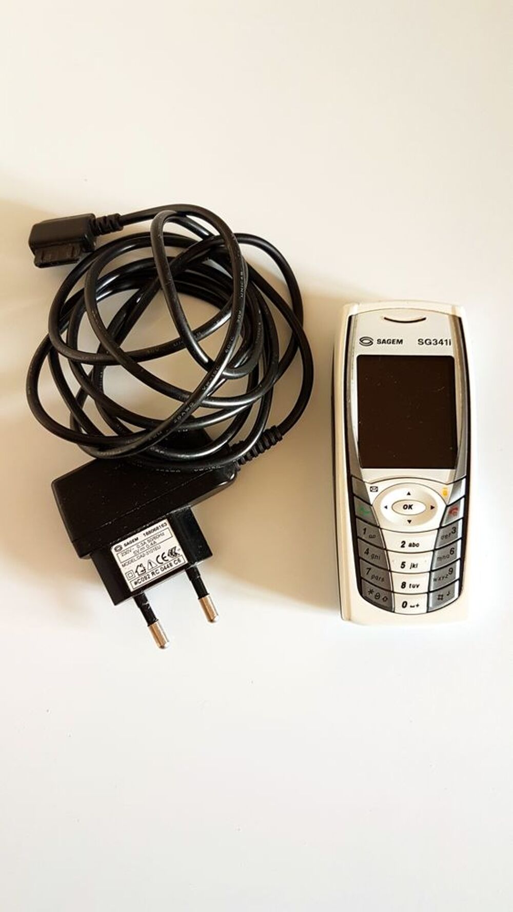 T&eacute;l&eacute;phone Sagem354I Téléphones et tablettes