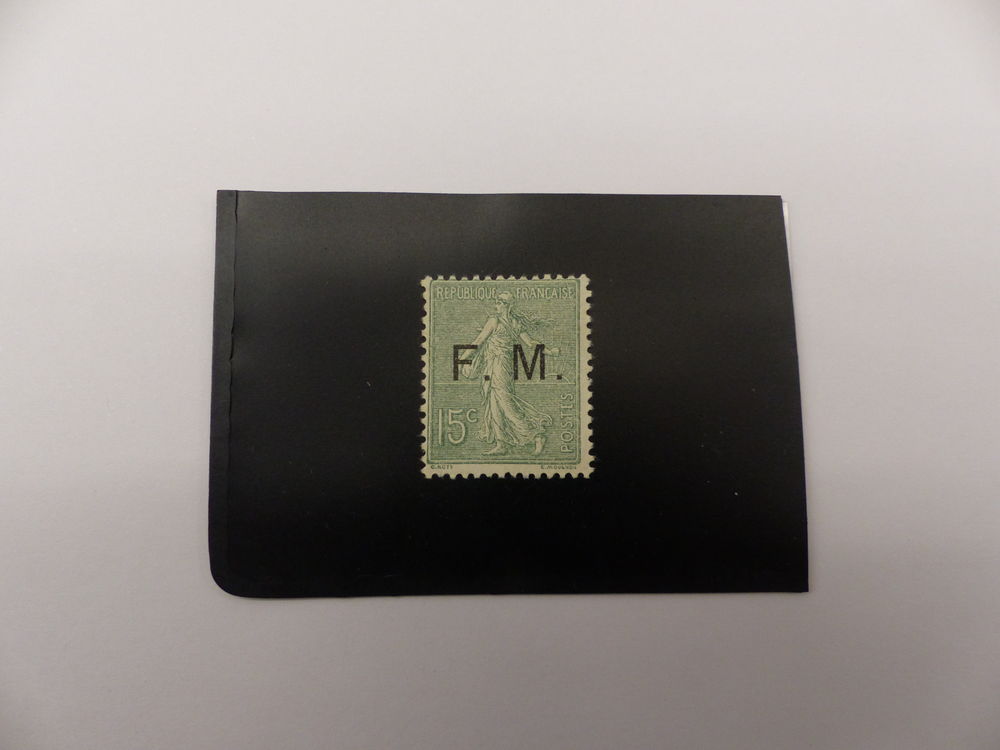 TIMBRE DE FRANCHISE MILITAIRE N&deg; 3 NSG COTE 80 € 