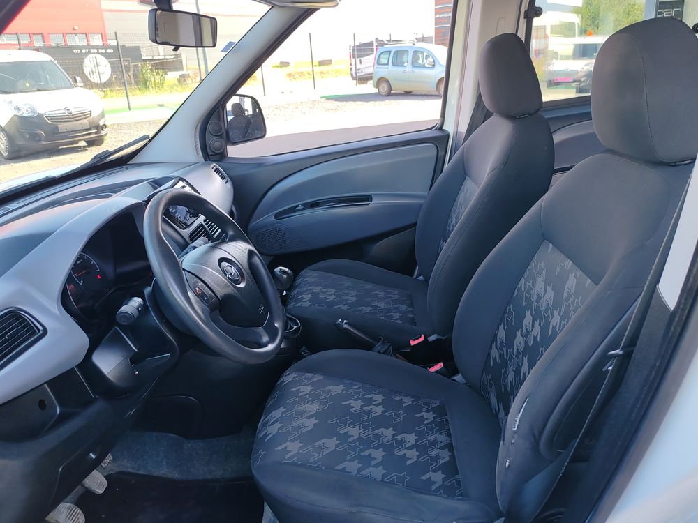Combo VP OPEL COMBO 1.4 TUBO CNG 120 CV 5 PLACES 03/2018 69 821 KM 2018 occasion 54720 Lexy