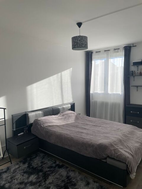  Appartement  louer 4 pices 77 m