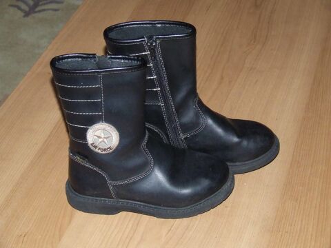 Chaussures�Boots,  SIDEWALK, Pointure 32, Noir 5 Bagnolet (93)