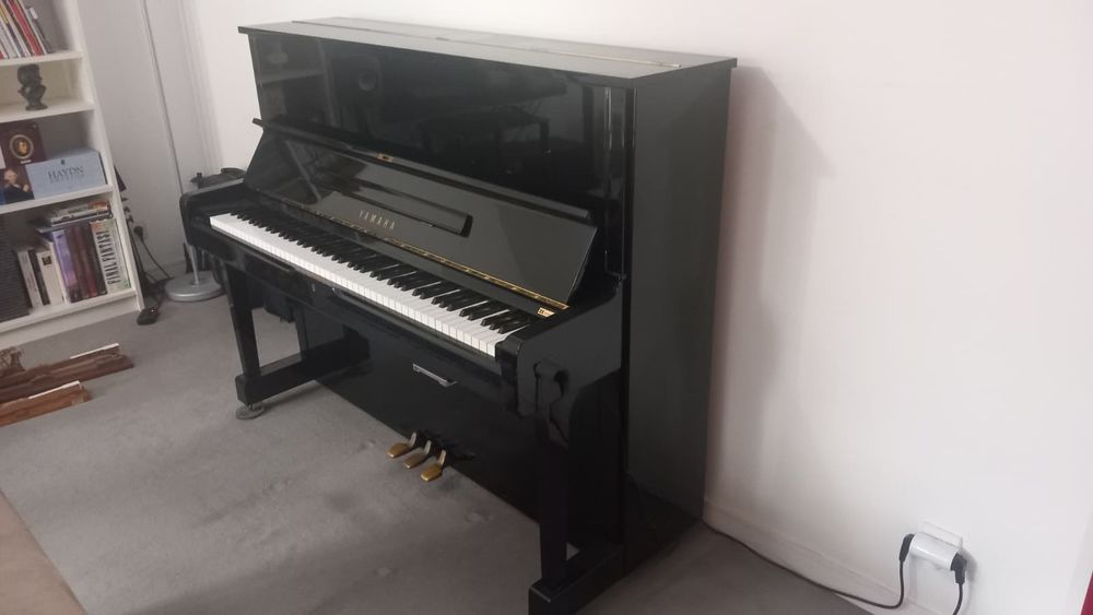 YAMAHA U1 silent (avec syst&egrave;me silencieux) Instruments de musique