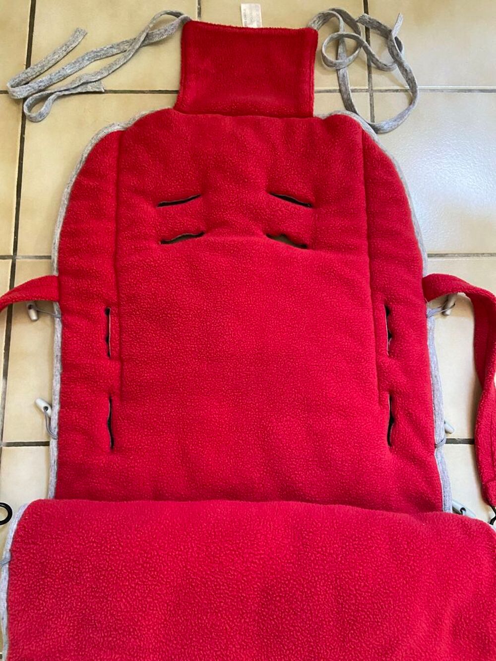 Chanceli&egrave;re /nid d'ange Red Castle Vêtements enfants