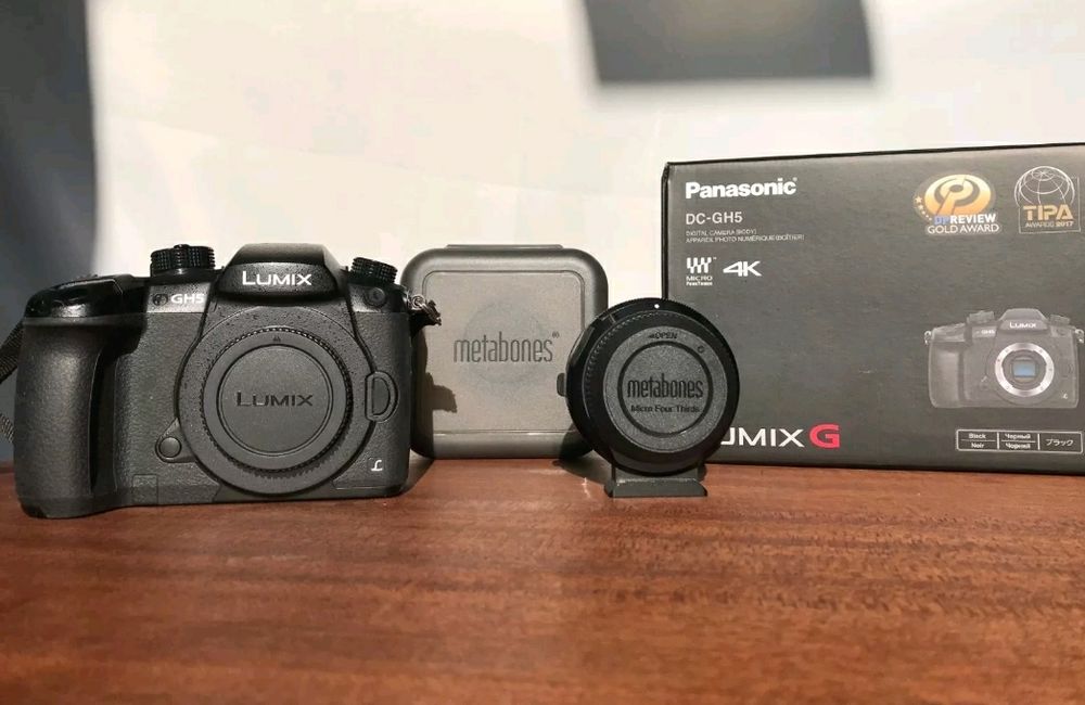 Panasonic LUMIX DC-GH5K 20MP Photos/Video/TV