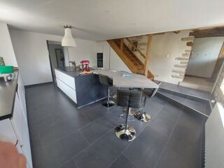  Maison � vendre 9 pi�ces 285 m�