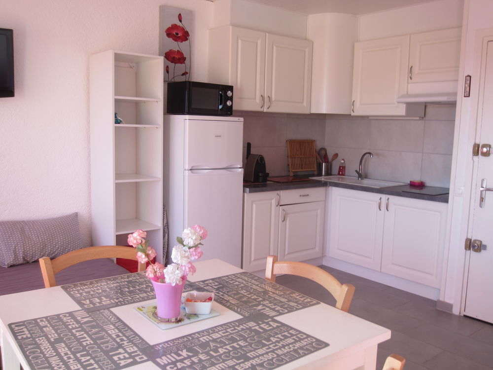   tout prs de la plage beau studio trs coquet avec balcon Languedoc-Roussillon, Port-la-Nouvelle (11210)