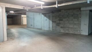  Parking / Garage à louer 14 m²