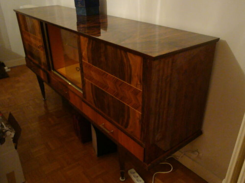 Beau Vaisselier (assorti &agrave; s. &agrave; Manger+ 6 chaises)
Meubles