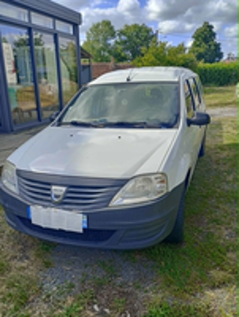 Logan MCV 1.4 MPI 5 places 2009 occasion 36160 Feusines