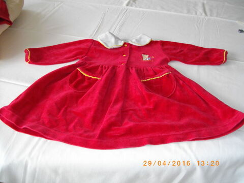 Robe rouge manches longues - Taille : un an 5 Perros-Guirec (22)