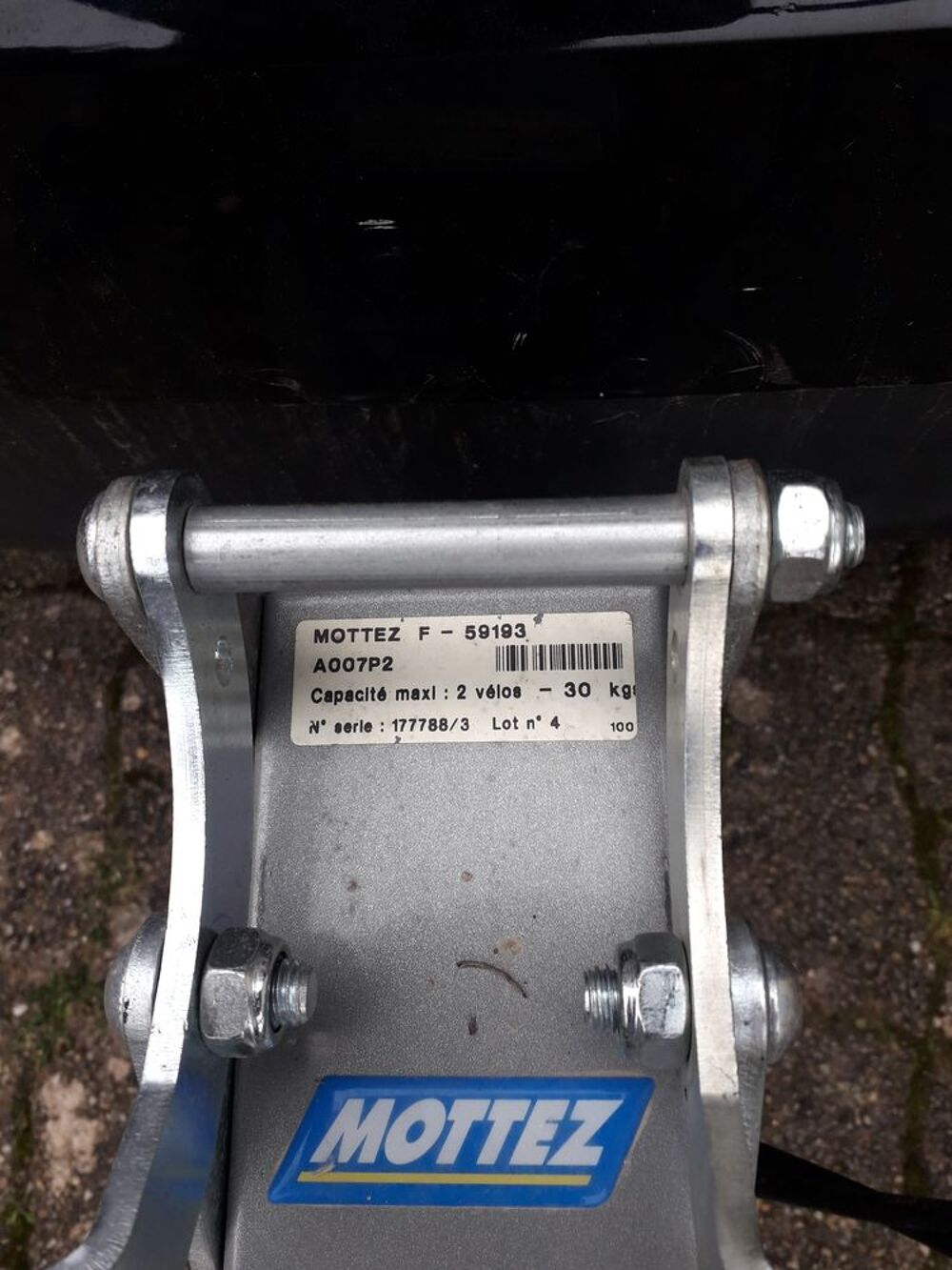 PORTE VELO MOTTEZ 
Tres facile &agrave; installer 
Sports