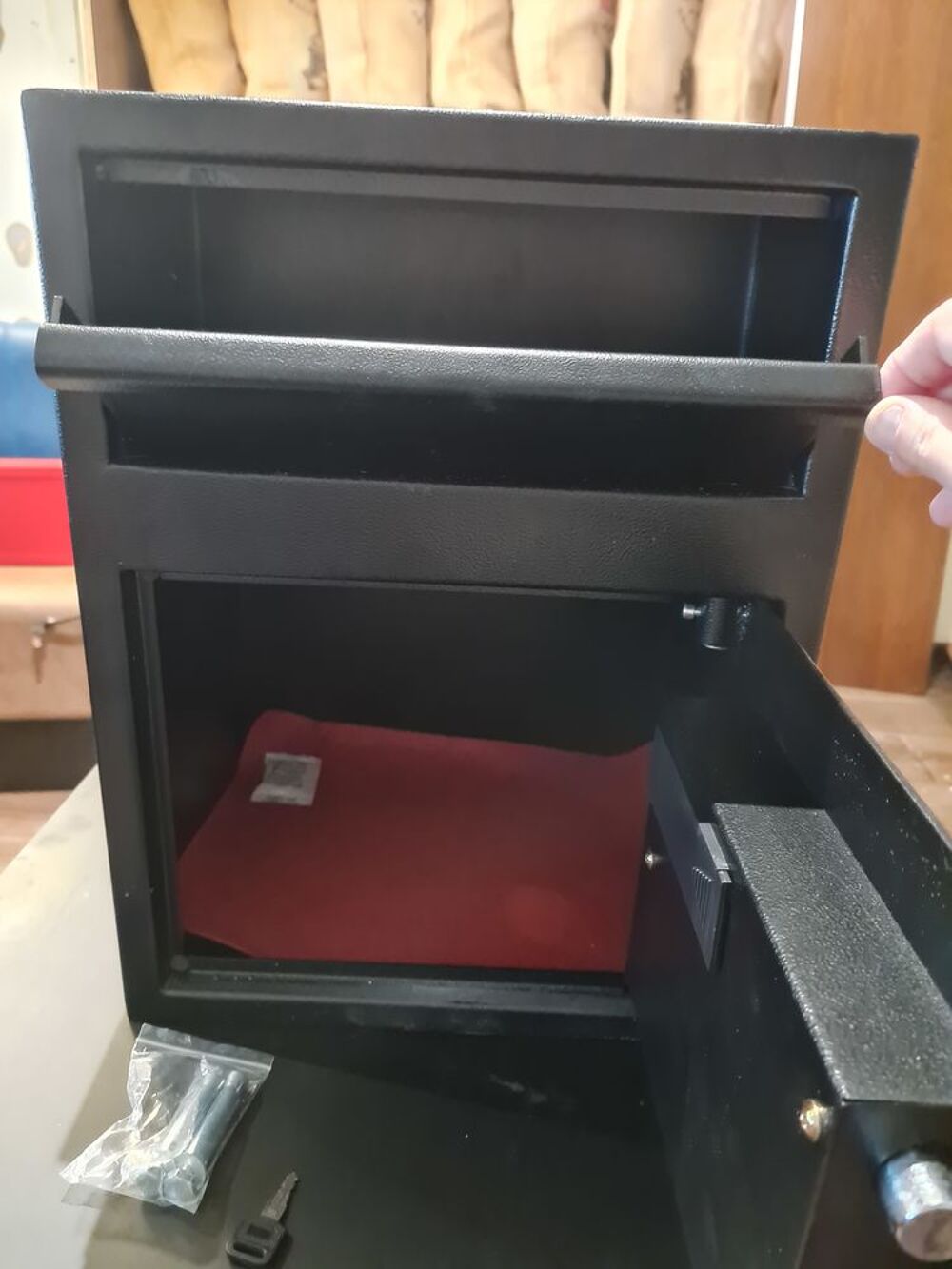 Coffre avec clef + carton lifebox Access 30 Bijoux et montres