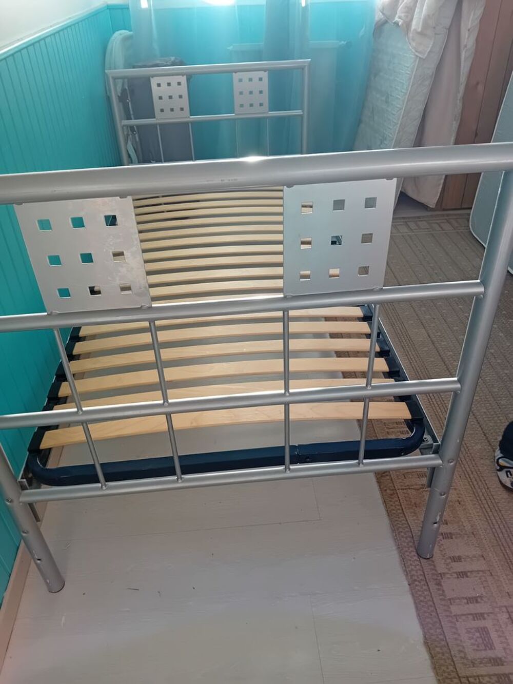 Vendre lit sommier matelas en bon &eacute;tat. Mobilier enfants