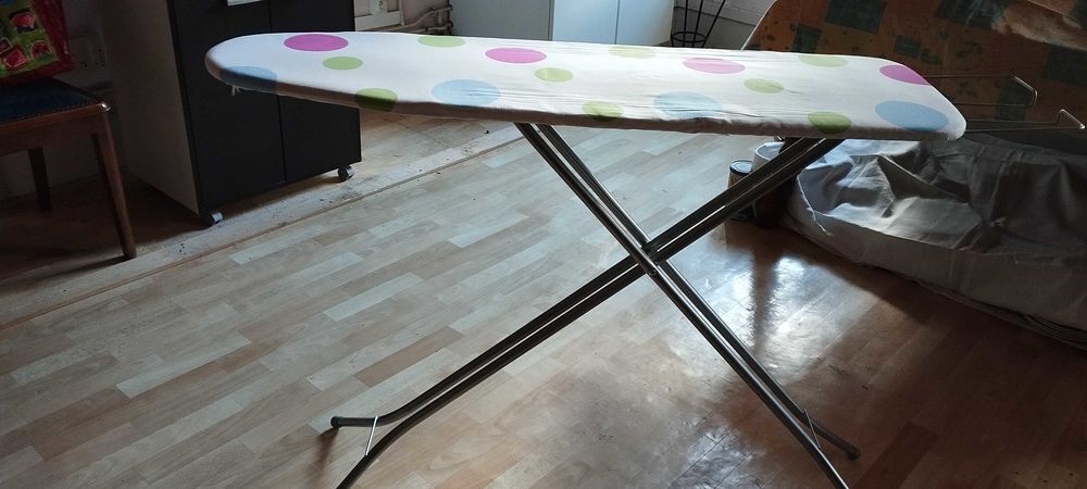 Table &agrave; repasser Electroménager