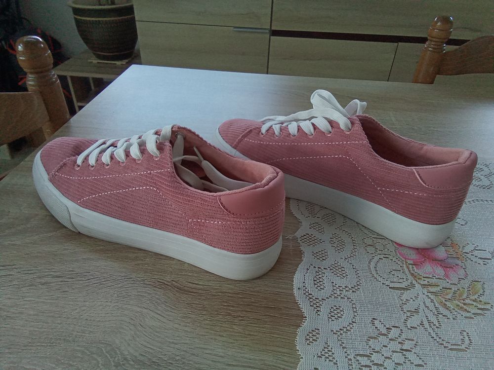 Baskets 
Chaussures